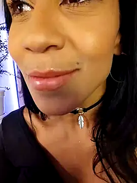 Charlotte Bayron online show from 12/13/24, 03:05