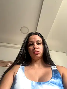 Snapshot of emilyparkerr01 chatting on 11/13/25, 08:19 emilyparkerr01 online show from 11/13/25, 08:19