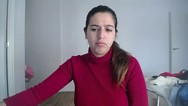 Snapshot of Contantin_helena chatting on 03/05/25, 01:39 Contantin helena online show from 03/05/25, 01:39