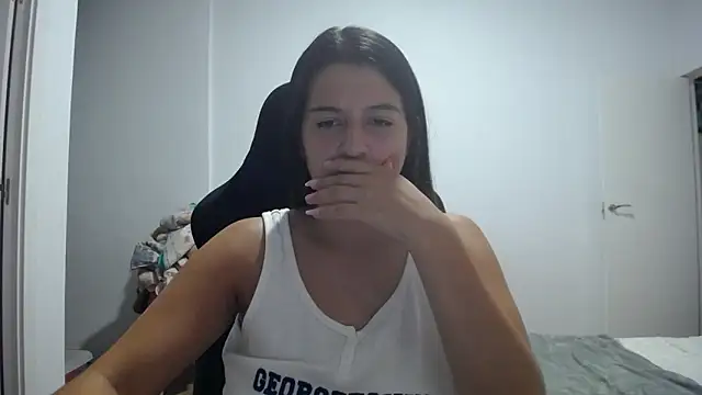 Snapshot of Contantin_helena chatting on 10/04/25, 05:44 Contantin helena online show from 10/04/25, 05:44