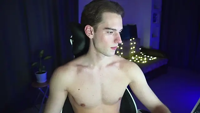 Litmate online show from 12/05/25, 01:58