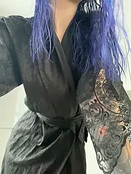 Snapshot of Erotic_Synth_Goddess chatting on 12/31/24, 11:31 Erotic Synth Goddess online show from 12/31/24, 11:31