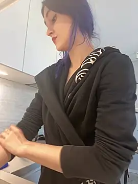 Snapshot of Erotic_Synth_Goddess chatting on 02/09/25, 12:30 Erotic Synth Goddess online show from 02/09/25, 12:30