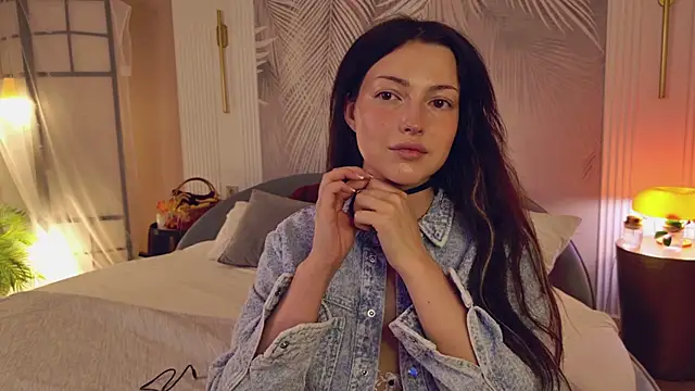 Miley Smile online show from 11/19/25, 05:18