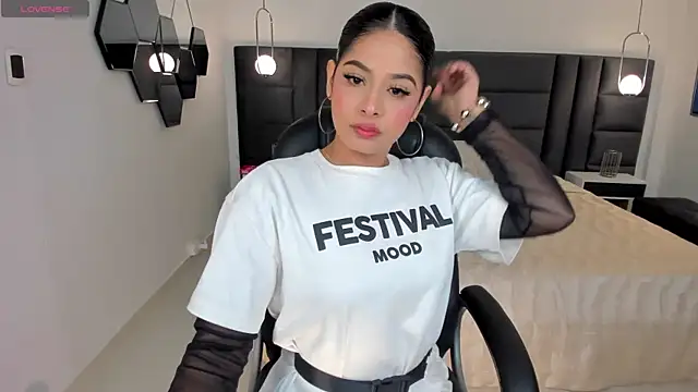 AlyssaDean online show from 09/20/25, 11:11