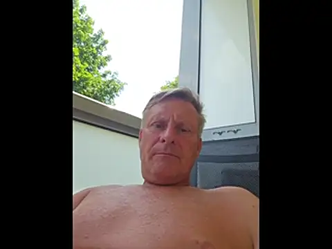 johnnym1 online show from 06/26/26, 11:47