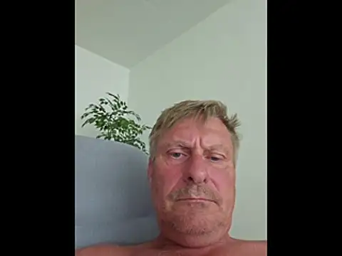 johnnym1 online show from 07/03/26, 01:17