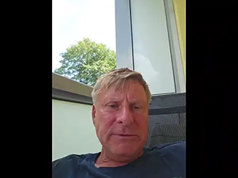 johnnym1 online show from 07/10/26, 01:58