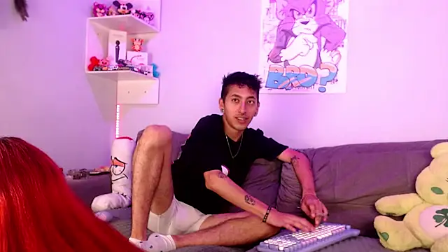 Snapshot of jessnrogger chatting on 03/20/25, 02:08 jessnrogger online show from 03/20/25, 02:08