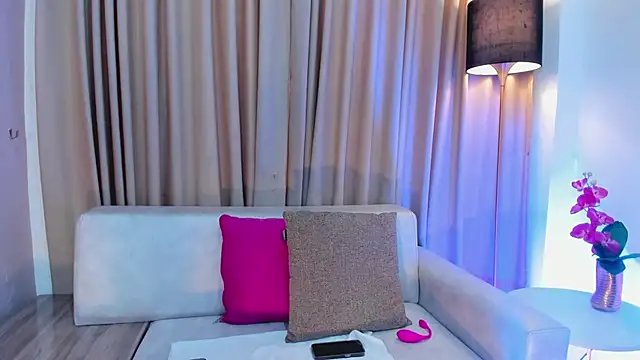 LeaahCarter online show from 12/13/24, 06:16