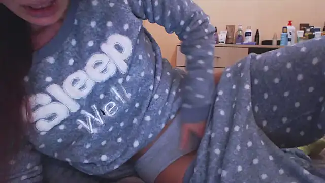 LovelyAndraGirl online show from 09/18/25, 03:58