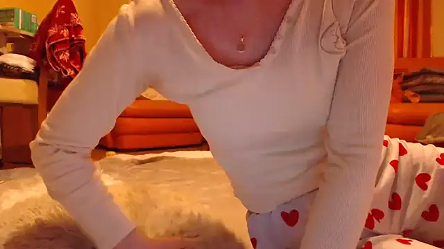 LovelyAndraGirl online show from 04/25/26, 01:41