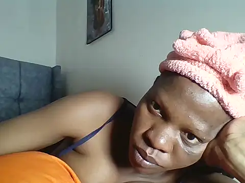 t-NaughtyLicia online show from 07/07/26, 02:21