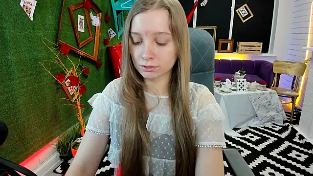 MayaSinabon online show from 12/08/24, 07:15