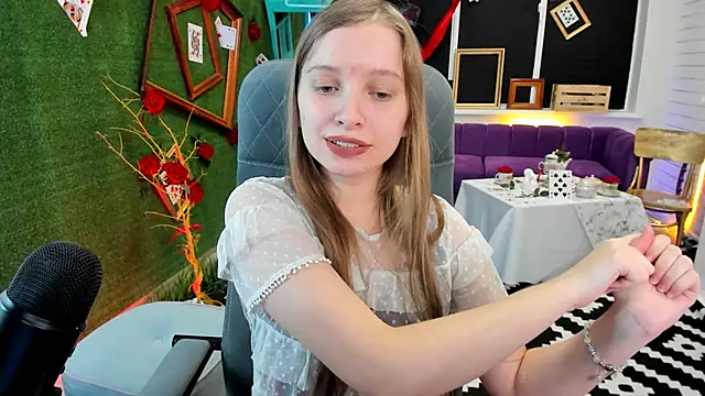 MayaSinabon online show from 12/08/24, 01:25