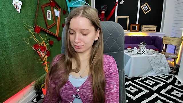 MayaSinabon online show from 12/11/24, 07:09