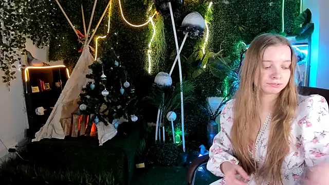 MayaSinabon online show from 12/15/24, 07:13