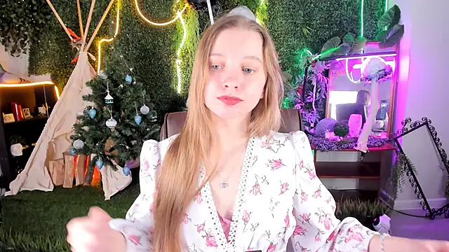MayaSinabon online show from 12/15/24, 10:18
