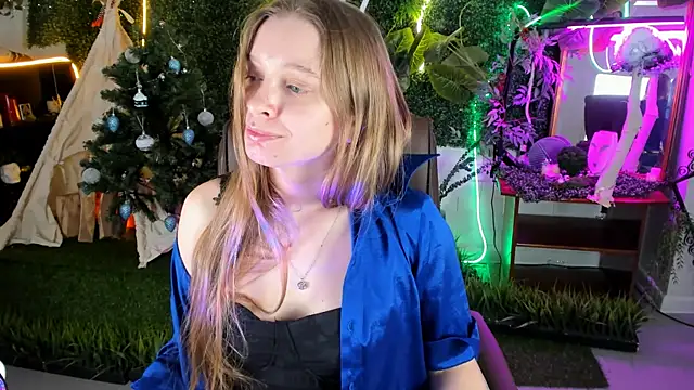 MayaSinabon online show from 12/17/24, 03:17