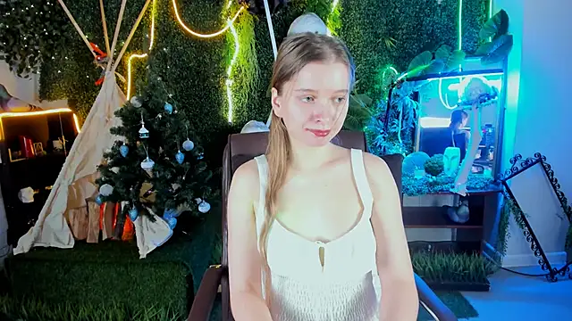 MayaSinabon online show from 12/21/24, 12:27