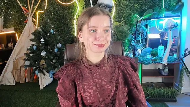 MayaSinabon online show from 12/22/24, 12:16