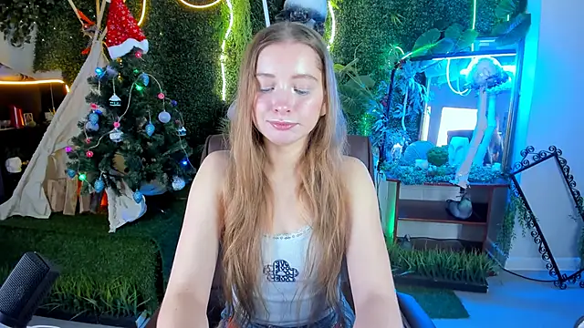 MayaSinabon online show from 12/28/24, 12:13