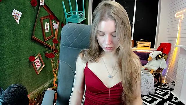 MayaSinabon online show from 02/09/25, 09:05