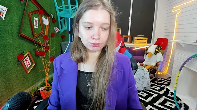 MayaSinabon online show from 02/11/25, 09:20