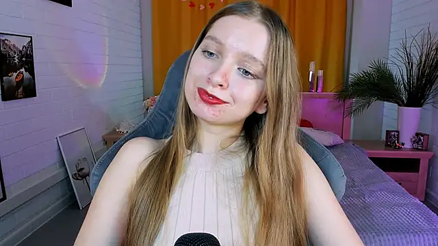 MayaSinabon online show from 02/19/25, 03:27