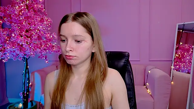 MayaSinabon online show from 02/26/25, 12:14