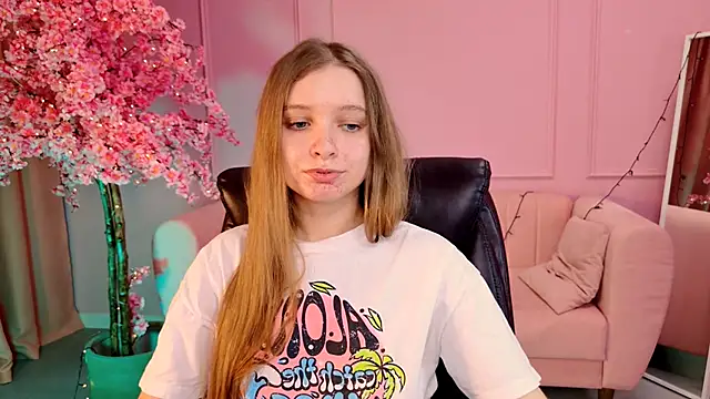 MayaSinabon online show from 03/02/25, 12:11