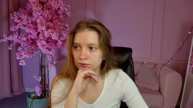 MayaSinabon online show from 03/11/25, 09:02