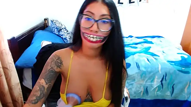 sofia rosse4 online show from 10/03/25, 10:40