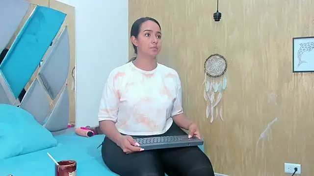 Luya Jhon online show from 01/07/25, 11:05