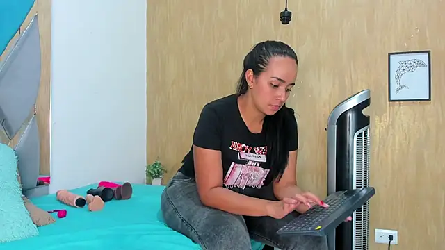 Luya Jhon online show from 03/10/25, 06:01