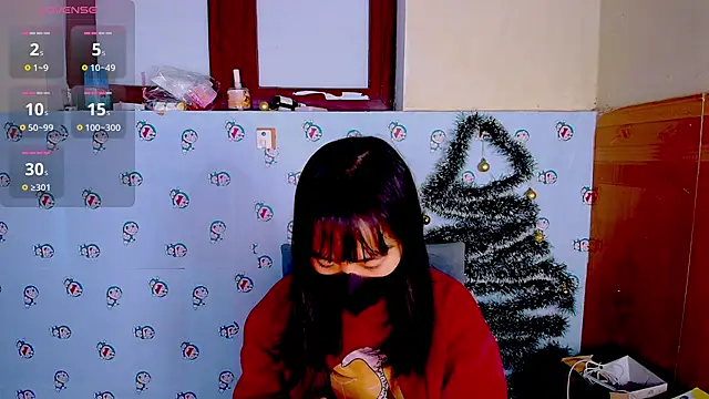 Snapshot of __Saphia__ chatting on 12/14/24, 12:44 Saphia online show from 12/14/24, 12:44
