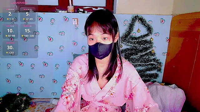 Snapshot of __Saphia__ chatting on 12/19/24, 02:46 Saphia online show from 12/19/24, 02:46