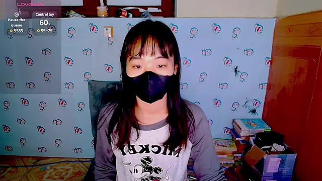 Snapshot of __Saphia__ chatting on 01/25/25, 12:38 Saphia online show from 01/25/25, 12:38