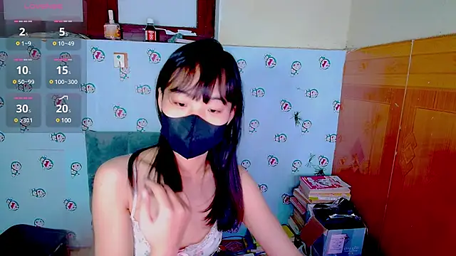 Snapshot of __Saphia__ chatting on 02/17/25, 12:32 Saphia online show from 02/17/25, 12:32