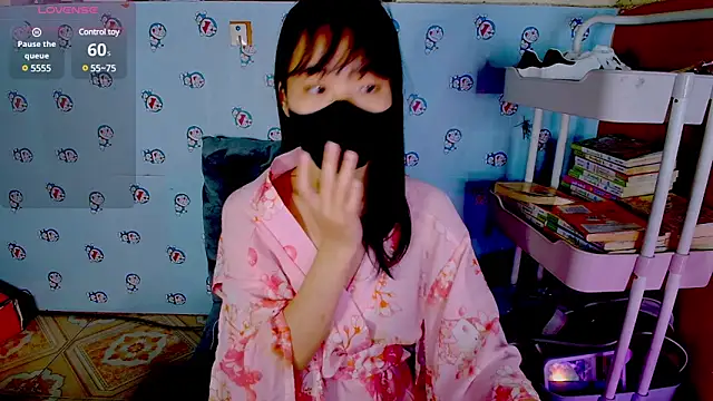 Snapshot of __Saphia__ chatting on 03/06/25, 02:29 Saphia online show from 03/06/25, 02:29