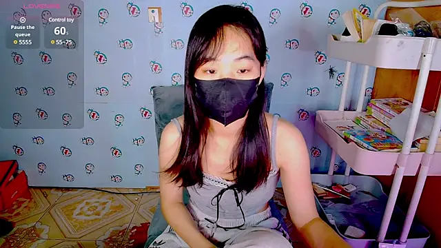 Snapshot of __Saphia__ chatting on 03/20/25, 12:40 Saphia online show from 03/20/25, 12:40