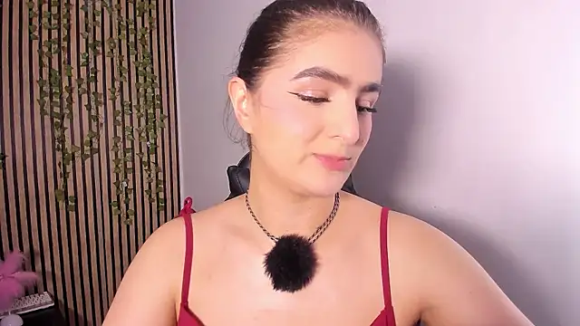 sofia 44 online show from 06/20/26, 03:37