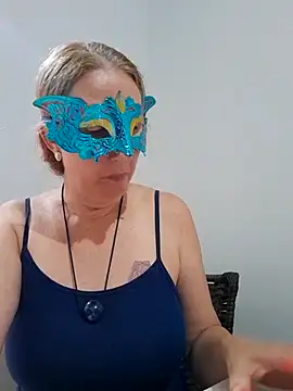 Snapshot of MILEIDE980 chatting on 10/04/25, 10:24 MILEIDE980 online show from 10/04/25, 10:24