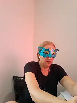 Snapshot of MILEIDE980 chatting on 10/21/25, 05:13 MILEIDE980 online show from 10/21/25, 05:13