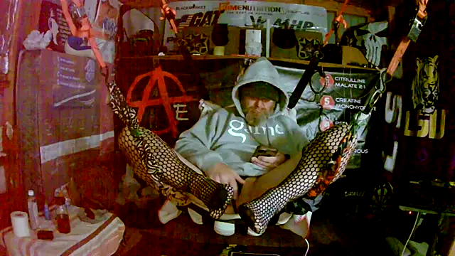 Snapshot of Cummerforyouu2 chatting on 03/17/26, 07:23 Cummerforyouu2 online show from 03/17/26, 07:23