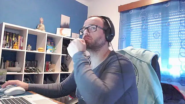 ravingr4d4 online show from 01/24/25, 03:34