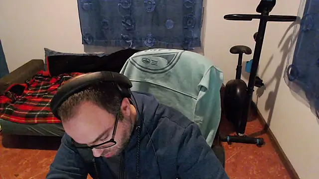 ravingr4d4 online show from 01/24/25, 11:34