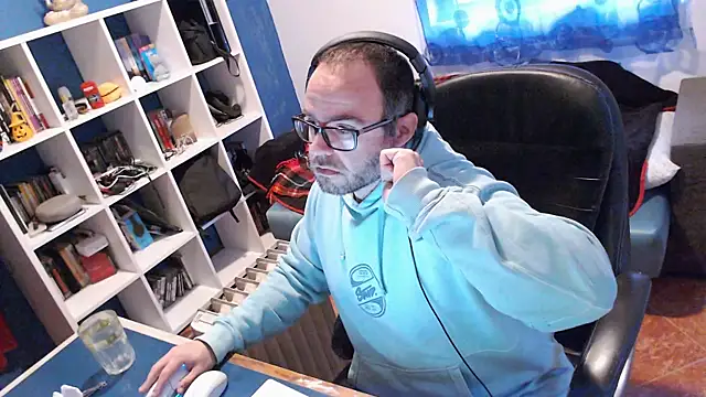 ravingr4d4 online show from 01/28/25, 12:22