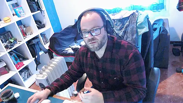 ravingr4d4 online show from 01/31/25, 02:07