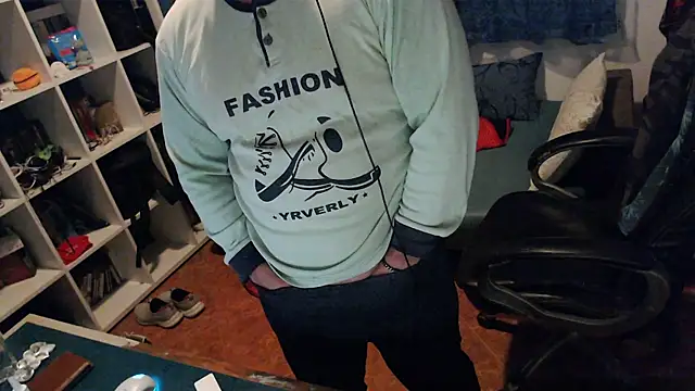ravingr4d4 online show from 02/01/25, 01:55